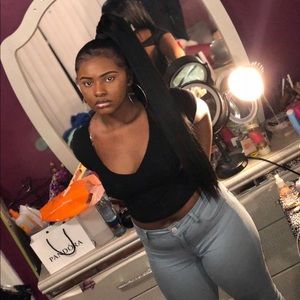 Meet your Posher, Victoria